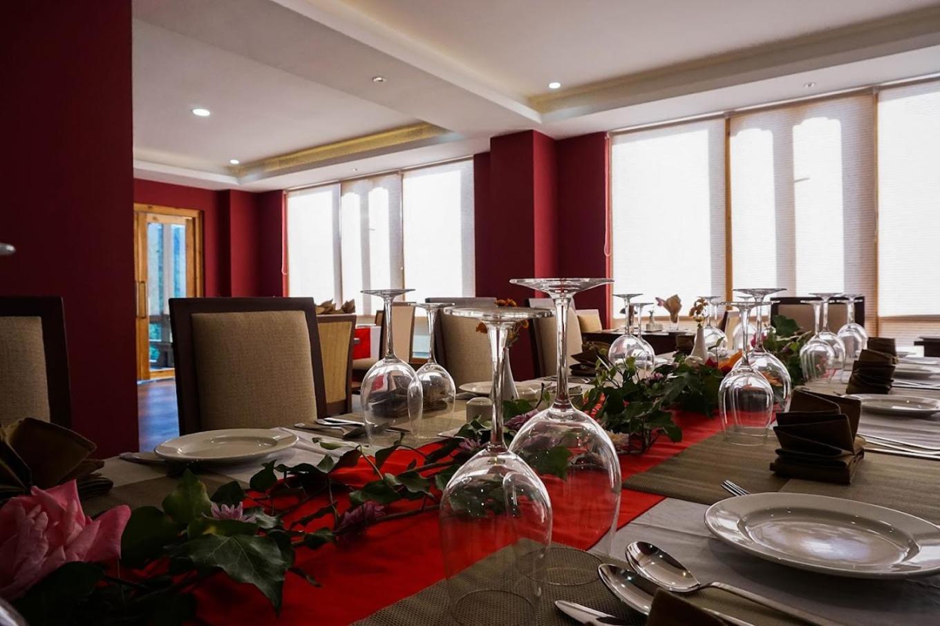 Hotel Damisa تيمفو المظهر الخارجي الصورة